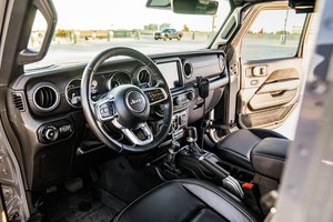 JEEP WRANGLER UNLIMITED SAHARA 4X4 2020 EXTRÊMEMENT PROPRE, PRÊT À LA LIVRAISON - Product Image 6