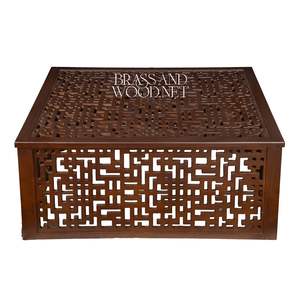 Table basse de style marocain moderne avec panneaux géométriques en métal découpé, design décoratif de luxe - Product Image 2