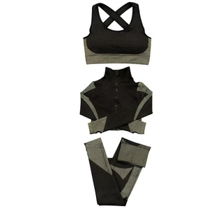 Survêtement de gymnastique personnalisable pour femmes, tissu à séchage rapide, coupe confortable, idéal pour le yoga, la salle de sport et le fitness, OEM/ODM disponible - Product Image 3