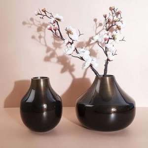 Vase de table moderne en cuivre avec un design élégant, parfait pour les événements spéciaux et les célébrations, accents décoratifs élégants - Product Image 4