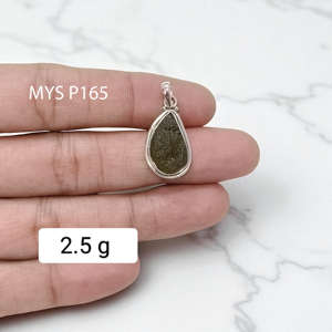 Colgantes de Plata de Ley con Piedras Preciosas de Moldavita en Bruto, Joyería Fina de Plata al por Mayor con Alto Pulido - Product Image 1