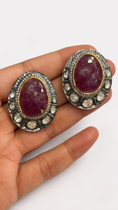 Pendientes ovalados de zafiro rojo Polki Moissanite CZ – Pendientes de tuerca de diseño victoriano - Product Image 4