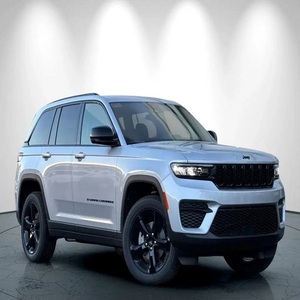 JEEP GRAND CHEROKEE ALTITUDE 2025 USADO, Volante a la Izquierda/Derecha - Product Image 1
