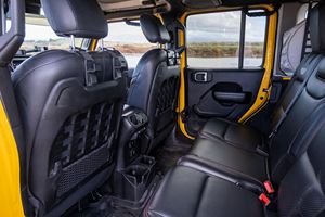 2021 WRANGLER Unlimited Rubicon 4x4 Low Mileage Sound Engine AUTOMATIC Transmission <b>Panoramic</b> roof LED lights Ready to Ship - Product Image 6