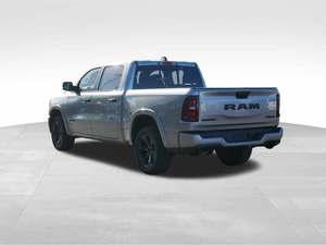 4WD แค็บลูกเรือฮอร์นใช้ครั้งใหญ่1500 2025แรม - Product Image 2