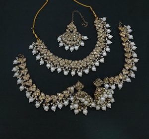 Elegant Jewellery Indian Wedding Function CZ Stone <b>Studded</b> With Pearl Work Necklace Set <b>Earrings</b> with Hair <b>Chain</b> & Mangtika Set - Product Image 4
