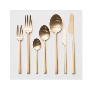 Couverts en laiton au design moderne pour hôtels et usage domestique, durables pour la décoration intérieure et extérieure et les célébrations festives - Product Image 1