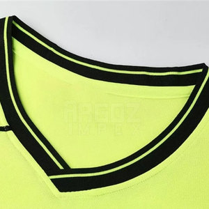 Maillot de football à manches courtes respirant 100 % polyester de qualité supérieure, sur mesure, pour l'entraînement des équipes sportives - Product Image 3