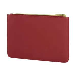 Borsa da Toilette Personalizzata in Semolina con Accessori di Bellezza - Product Image 2