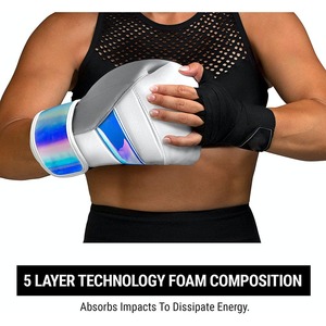 Gants de boxe thaïlandaise et de kickboxing de qualité supérieure QS-698 Quality Star Industry en cuir véritable pour hommes et femmes - Product Image 4