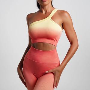 Soutien-gorge de sport à épaule unique, sexy et tendance, pour femmes, vente en gros personnalisée, soutien-gorge de sport confortable à maintien élevé, pour l'entraînement et le yoga en plein air - Product Image 2