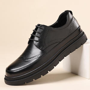 Zapatos de vestir de cuero para hombre de alta calidad, antiarrugas, impermeables, fáciles de limpiar, duraderos, para oficina, bodas y uso diario. - Product Image 2
