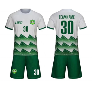 Kit de football vert et blanc de haute qualité Ensemble d'uniformes de football Survêtement d'entraînement de football Personnalisation du maillot de football - Product Image 1