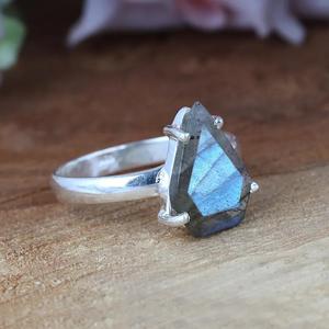 แหวนโลงศพลาบราดอไรต์ธรรมชาติสีฟ้า925เครื่องประดับเงินมินิมอลของขวัญแหวนเพชรเม็ดเล็กๆสำหรับเขา - Product Image 2