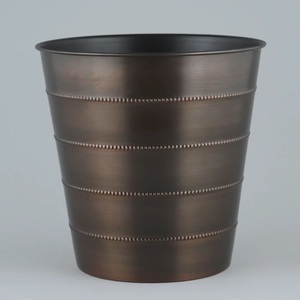 Cubo de basura Chapado en latón hecho a mano de calidad Superior Indian Ve, cubos de basura con forma de cubo de basura de Metal al por mayor - Product Image 4