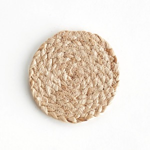 Juego de 4 posavasos redondos hechos de jacinto de agua cosido Productos ecológicos Hecho en Vietnam Decoración de mesa al por mayor - Product Image 1