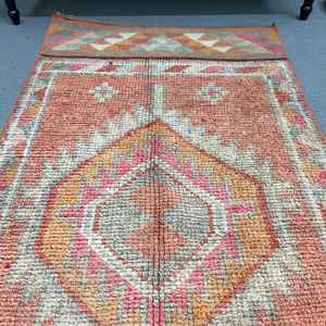 พรมวินเทจตุรกี, พรมแบบ Runner ขนาด 2.7x10 ฟุต (82x304 ซม.), พรมขนสัตว์สีส้มลายอิคัต - Product Image 3