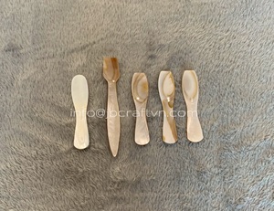 Cuchara de madreperla rosa, cuchara de caviar, cubiertos de Concha-Forma cuadrada disponible un nuevo estilo en tamaño de diseño 7-12cm - Product Image 3