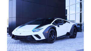 Voiture de sport d'occasion 2024 haute performance, 4.1-6L V8, coupé, transmission automatique, transmission intégrale, cuir premium, toit ouvrant panoramique - Product Image 2