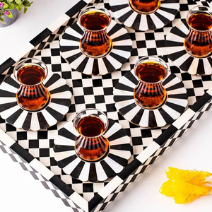 Plateau de service Rectangle incrusté de résine noire et blanche de haute qualité avec 6 sous-verres MOP Set Décoration en verre poli - Product Image 1