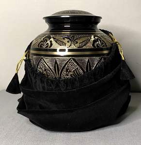 โกศใส่ศพทำจากทองเหลืองพร้อมดีไซน์พิมพ์ลายอุ้งเท้าทองแดงบริสุทธิ์แกะสลักโกศงานศพ - Product Image 2