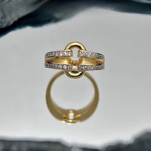 Anillo Único con Letra O Chapado en Oro, Anillo de Compromiso de Plata 925 con Moissanita Redonda Original para Mujer, Regalo Encantador para Amantes, para Fiestas - Product Image 1