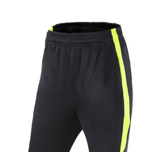 ชุดวอร์มโค้ชอเมริกันสำหรับผู้ชาย ผลิตจากวัสดุทนทาน มีจำหน่ายในราคาขายส่ง รับผลิตตามแบบ ชุดวอร์มโค้ชอเมริกันสำหรับผู้ชาย ป้องกันรอยยับ - Product Image 5