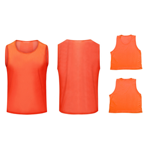 Gilets d'entraînement d'équipe en gros, gilets de scrimmage de football, respirants, à séchage rapide, sans manches, en tissu maillé, logo personnalisé devant/arrière - Product Image 1