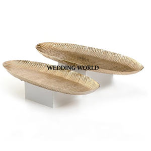 Lot de deux plateaux à chocolat en métal plaqué or plateau à chocolat fait main nouveau plateau à chocolat classique et élégant - Product Image 1