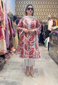 DESIGNER PARTY WEAR TOP DE ALGODÓN CON ESTAMPADO DIGITAL CON DUPATTA - Product Image 2