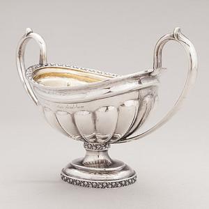 Handmade Customized Pure Silver Brass Aluminum Decorative Bowl Premium Finished Hotel Serving Bowls Home and <b>Table</b> Decoration - Product Image 2