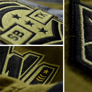 Veste universitaire pour hommes avec impression de logo personnalisé haut de gamme vestes Letterman à col en tricot côtelé de haute qualité pour le travail d'hiver - Product Image 2