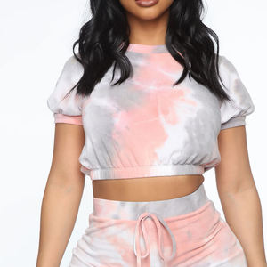 Top corto moderno para mujer con ajuste elástico suave y cómodo, ideal para atuendos de verano, looks urbanos, sesiones de gimnasio y uso diario. - Product Image 4