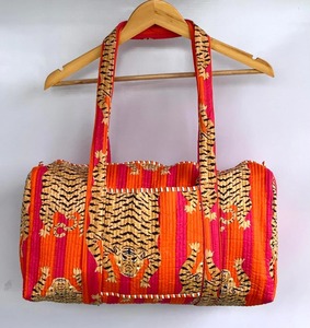 Bolsa de viaje de lona de algodón hecha a mano con estampado de tigre naranja, bolsa deportiva acolchada de gran capacidad para gimnasio/Yoga, regalo ecológico duradero para - Product Image 1