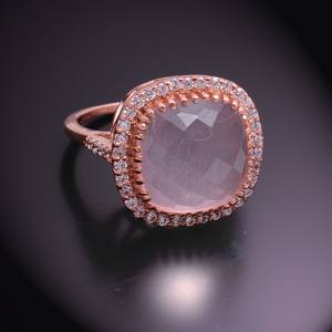 Wholesale Cute Vintage Female Engagement <b>Rings</b> Stylish Rose Gold Plated Brass Inlay Setting New <b>Wedding</b> Collection Rose <b>Rings</b> - Product Image 2