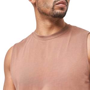 Camiseta sin mangas marrón de corte relajado para hombre, cómoda Camiseta de algodón sin mangas para gimnasio con diseño de logotipo frontal para deporte y estilo diario - Product Image 4