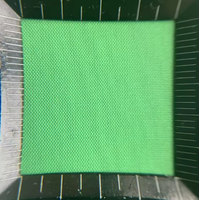 Tissu en taffetas de polyester lisse pour doublure de vêtements. Prix d'usine, taffetas de polyester bon marché 68D.