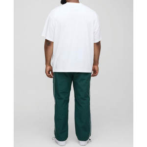 Pantalones de nailon alto con logotipo personalizado de talla grande para hombre, pantalones ligeros de secado rápido para gimnasio, ropa de calle y fitness, Jogger para hombre - Product Image 5