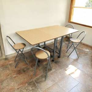 Ensemble table et 4 tabourets en bois WELL HOME, design inspiré des livres de jardinage - Product Image 4