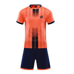 Uniforme de football de qualité supérieure, vêtements d'équipe, uniforme de football surdimensionné, matériau durable, uniforme de football - Product Image 1