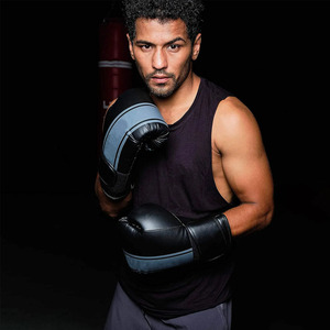 2024 ODM Gants de boxe en cuir de vachette 8oz personnalisés Gants d'entraînement de dernière conception avec fonction extensible pour une utilisation en extérieur - Product Image 4