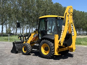 Chargeuse-pelleteuse JCB 3CX 4x4 Diesel JCB Stage 2 92 ch/68 kW Boîte de vitesses manuelle JCB Syncroshuttle pour travaux de construction - Product Image 5