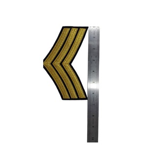 Badges en tissu feutre Chevron doré personnalisés de haute qualité en PVC brodé écologique pour uniformes fournis aux États-Unis - Product Image 1