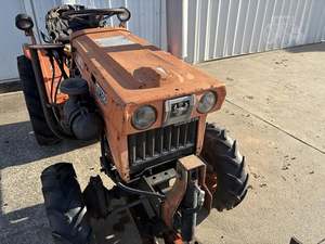 B7100 สำหรับรถแทรกเตอร์ล้อเดียว ฝรั่งเศส 45 แรงม้า 700 กก. 40001-50000 ชั่วโมง - Product Image 5