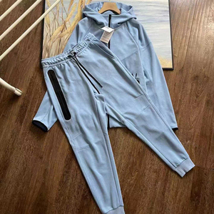 Venta caliente Vintage otoño logotipo personalizado Tech Fleece hombres dos piezas chándal Jogging ropa deportiva de secado rápido - Product Image 5