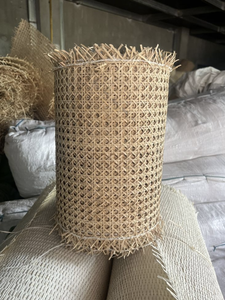 Bastón de ratán suave y resistente, eleva tus proyectos de restauración de muebles con material de calidad superior - Product Image 3