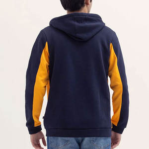 Sweat à capuche pour hommes à la mode avec pull slim fit tissu respirant manches longues poignets côtelés et poche avant parfait pour les vêtements de sport - Product Image 1