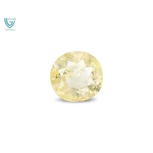 Saphir Jaune Naturel (Pukhraj) 3,65 Carats, Taille Émeraude Facettée, Pierre Libre, Matériau de Gemme Rouge, Similaire à l'Alexandrite et à l'Aigue-marine - Product Image 1