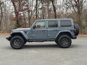 Jeep Wrangler 2024 de 4 Puertas Rubicon X 4x4 con Tracción en las Cuatro Ruedas, Motor V6 de 3.6L 24V VVT UPG I, Auto Deportivo Utilitario/Crossover - Product Image 5