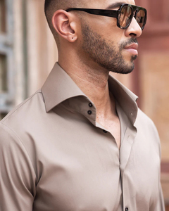 Chemise kaki à col découpé à 2 boutons - Product Image 4